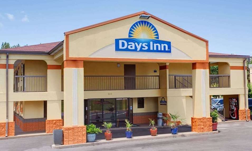 Days Inn by Wyndham Acworth