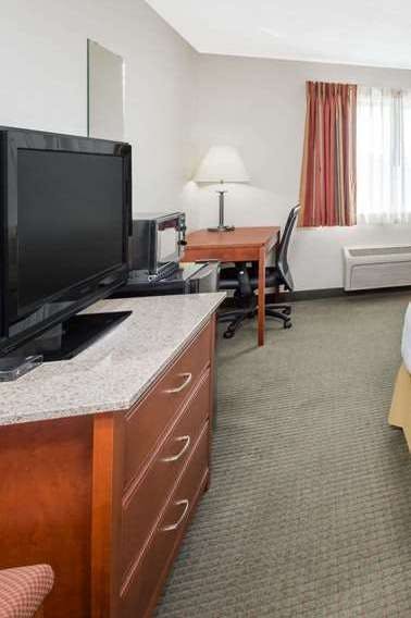 Hotel Baymont Inn Suites Rolla photo 4