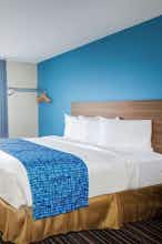 Hotel Travelodge by Wyndham Wahpeton Event Center photo 1