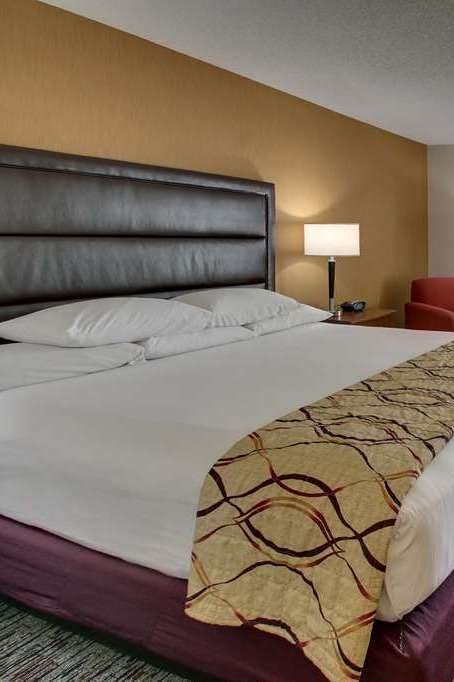 Hotel Drury Inn and Suites Bowling Green photo 2