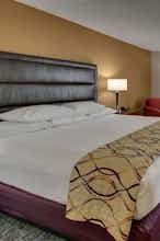 Hotel Drury Inn and Suites Bowling Green photo 2
