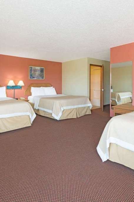 Hotel Days Inn by Wyndham Cameron photo 2