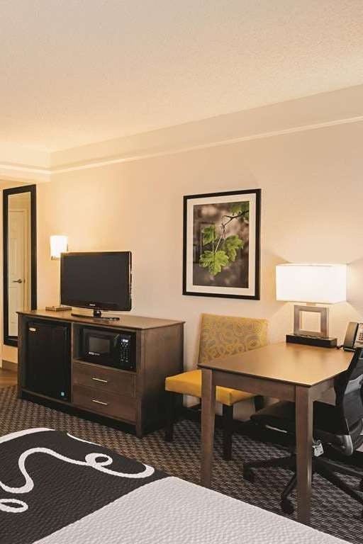 Hotel La Quinta Inn Ste Tech Center photo 3