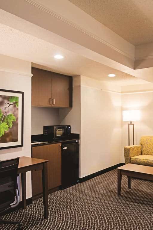 Hotel La Quinta Inn Ste Tech Center photo 5