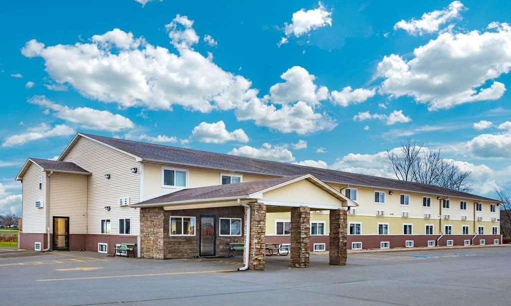 Super 8 by Wyndham Fort Madison