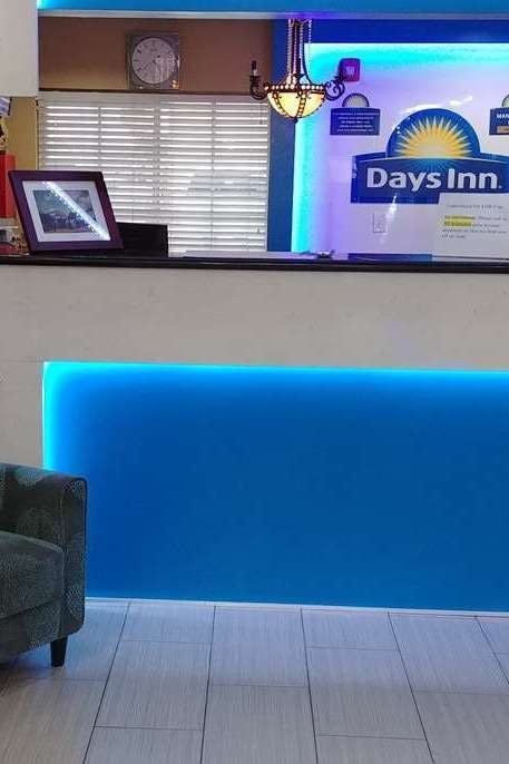 Hotel Days Inn Houston East photo 3