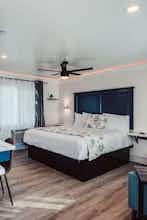 Hotel Blufftop Inn & Suites - Wharf/Restaurant District photo 2