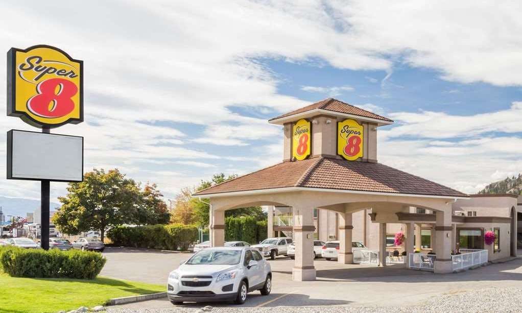 Super 8 Kelowna BC
