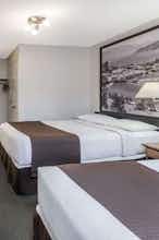 Hotel Super 8 Kelowna BC photo 2