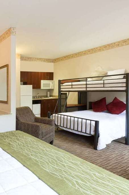 Hotel Hawthorn Suites by Wyndham Rancho Cordova/Folsom photo 1