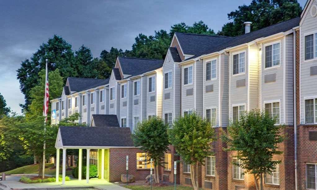 Microtel Inn & Suites by Wyndham Charlotte/University Place