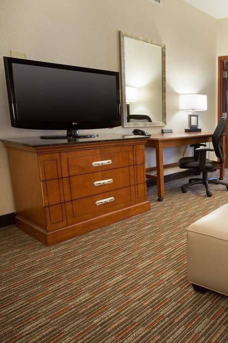 Hotel Drury Inn and Suites Columbus Grove City photo 4