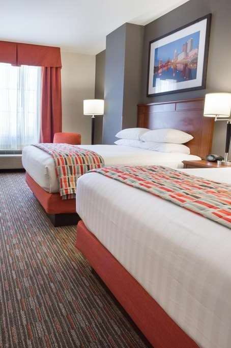 Hotel Drury Inn and Suites Columbus Grove City photo 2