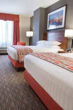 Hotel Drury Inn and Suites Columbus Grove City photo 2