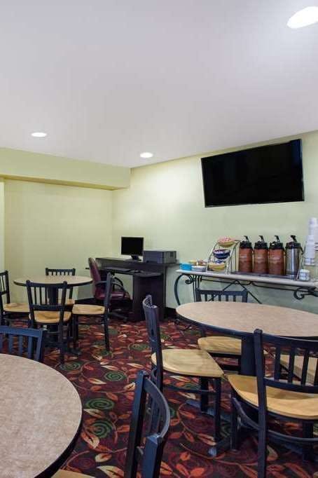 Hotel Days Inn Austin photo 5