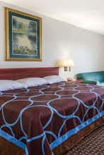 Hotel Super 8 Gardner KS photo 1