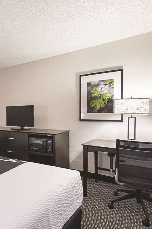 Hotel La Quinta Inn Ste SW 6th photo 2