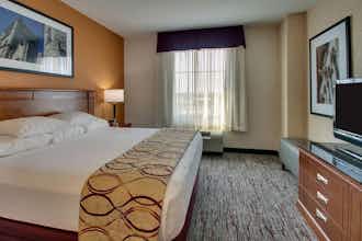 Hotel Drury Inn and Suites Findlay photo 2