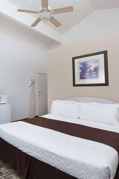 Hotel Super 8 Fort Bragg CA photo 2