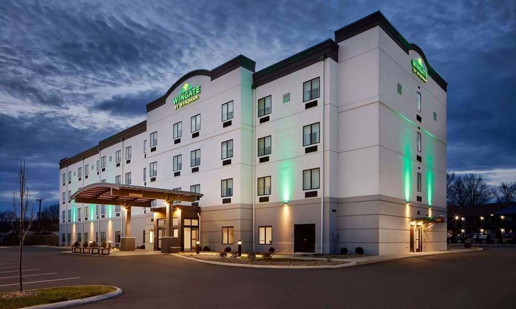 Wingate by Wyndham Hurricane WV