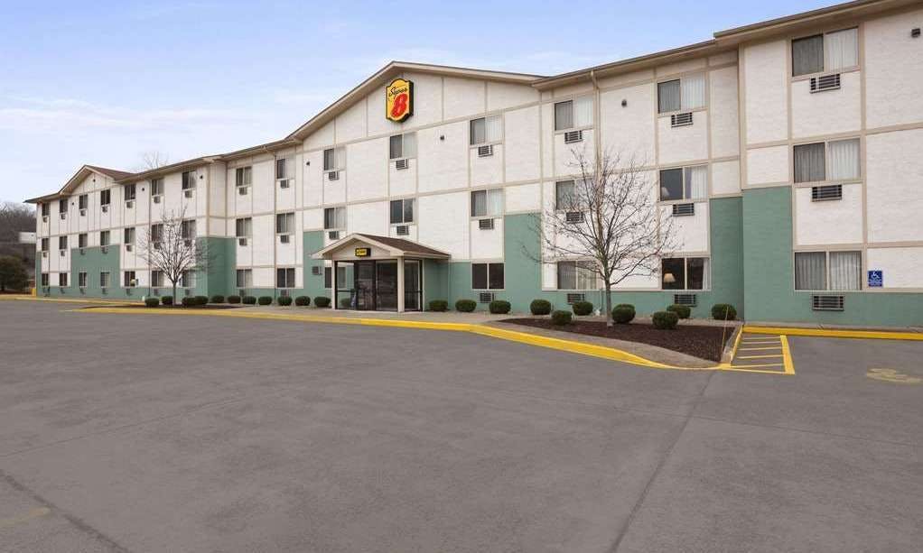 Super 8 by Wyndham Cromwell/Middletown