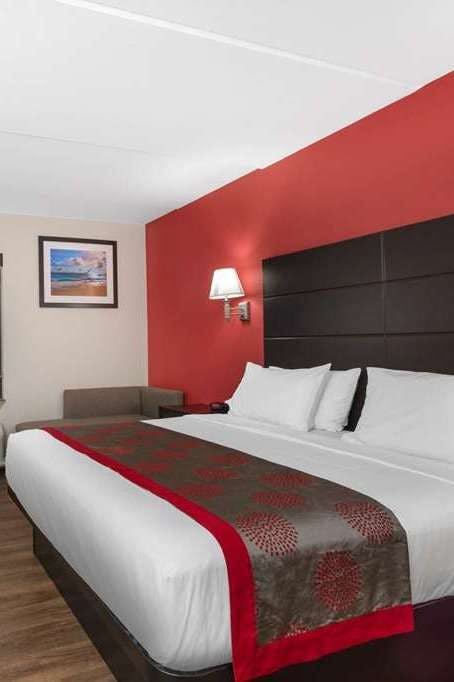 Hotel Ramada by Wyndham Panama City photo 2