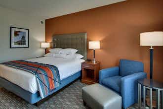 Hotel Drury Inn and Suites Iowa City Coralville photo 3