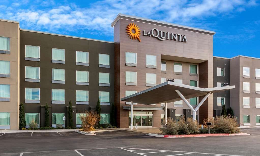 La Quinta Inn & Suites by Wyndham Odessa N. - Sienna Tower