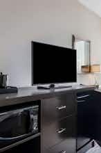 Hotel La Quinta Inn & Suites by Wyndham Odessa N. - Sienna Tower photo 3