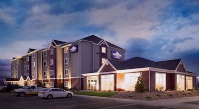 Microtel Vernal Naples