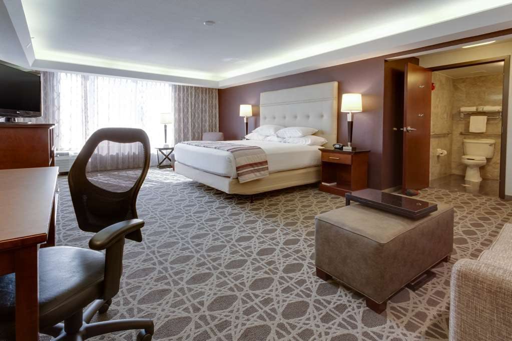 Hotel Drury Inn and Suites Kansas City Overland Park photo 5