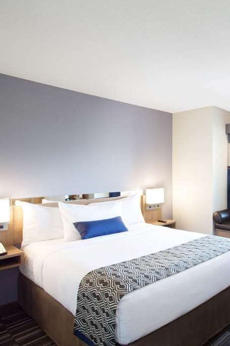 Hotel Microtel Vernal Naples photo 1