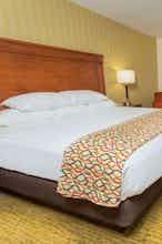 Hotel Drury Inn and Suites Marion photo 1