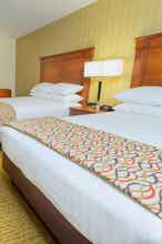 Hotel Drury Inn and Suites Marion photo 2