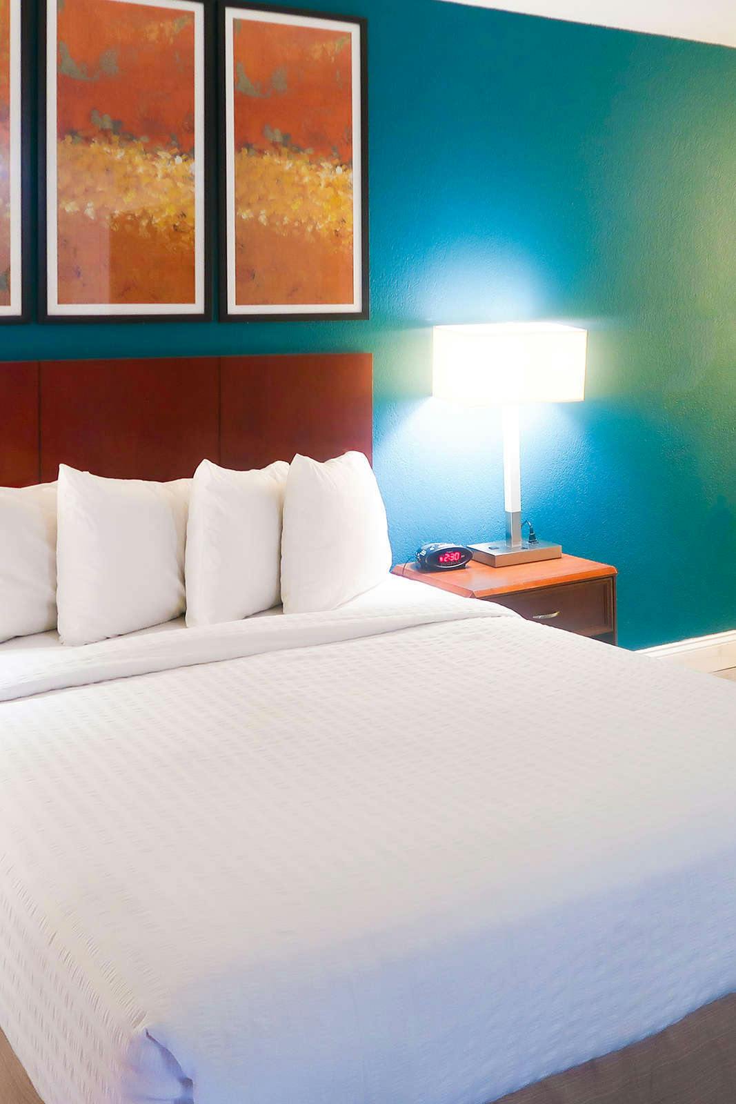 Hotel Tysons Corner Suites, a Baymont by Wyndham photo 1