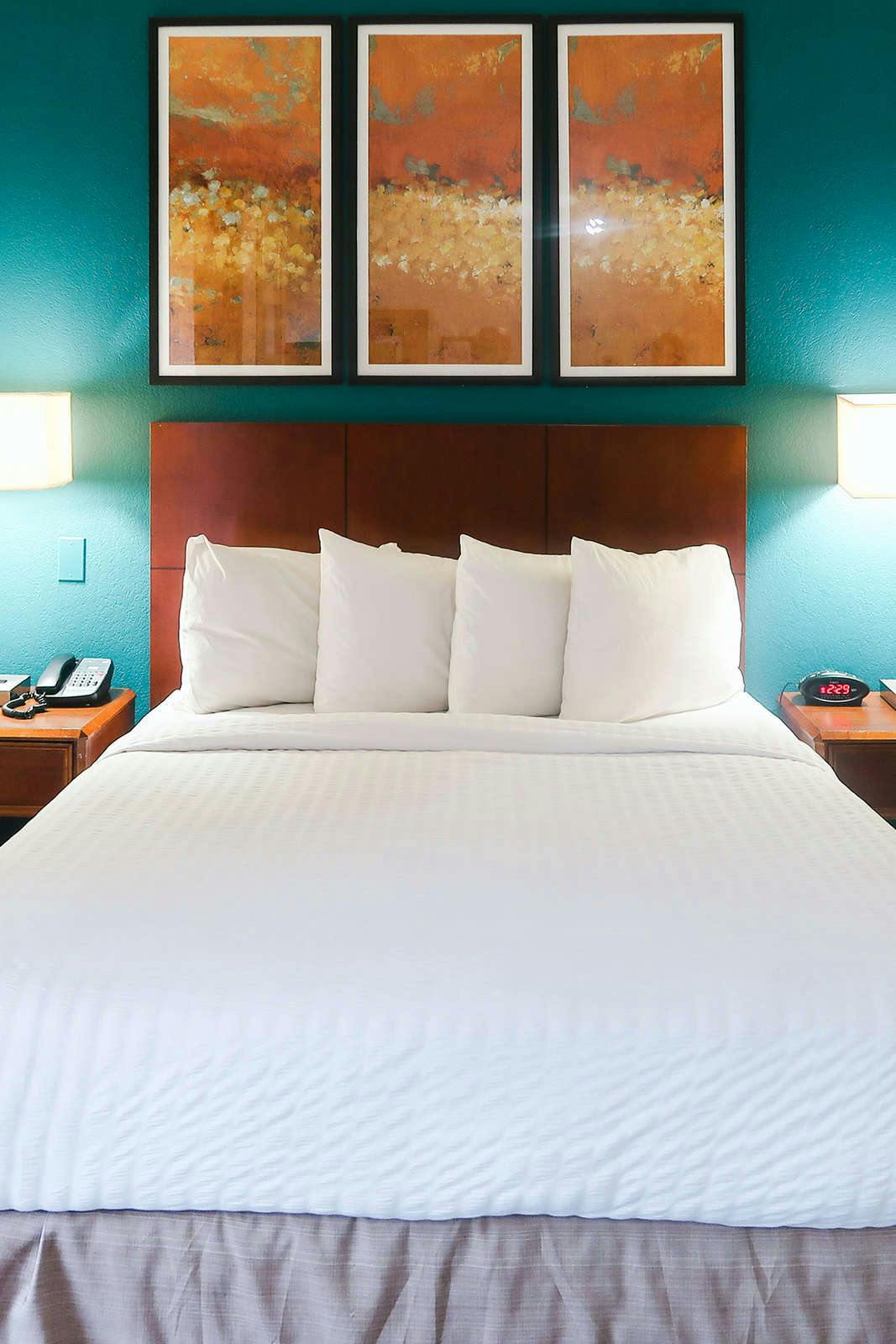 Hotel Tysons Corner Suites, a Baymont by Wyndham photo 2