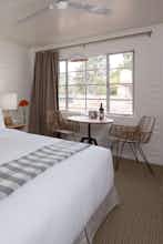 Hotel Le Petit Pali at Ocean Ave photo 2