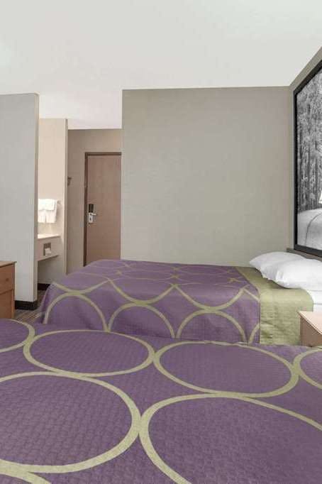 Hotel Super 8 by Wyndham Evansville East photo 1