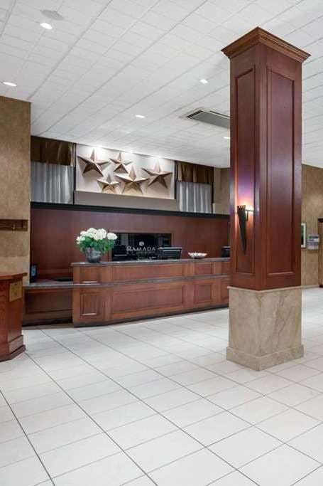 Hotel Ramada Plaza by Wyndham Gatineau/Manoir du Casino photo 5