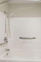 Hotel Days Inn by Wyndham Muncie -Ball State University photo 4