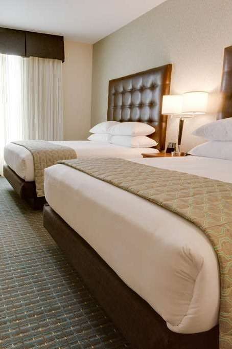 Hotel Drury Inn and Suites Phoenix Chandler Fashion Center photo 5