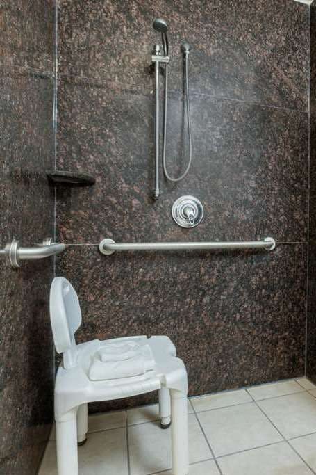 Hotel La Quinta Inn & Suites by Wyndham Orange photo 4