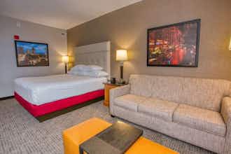 Hotel Drury Inn and Suites San Antonio near La Cantera Parkway photo 5