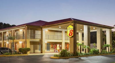 Super 8 by Wyndham Defuniak Springs