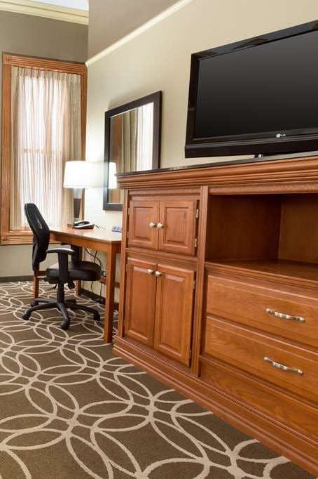 Hotel Drury Inn and Suites San Antonio Riverwalk photo 5