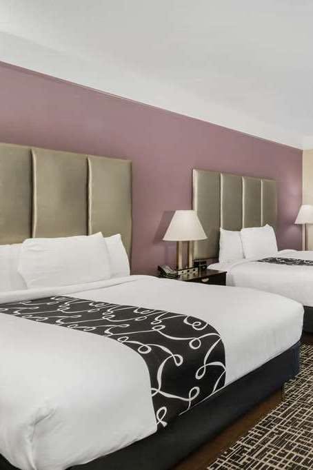 Hotel La Quinta Inn & Suites by Wyndham Canton MS photo 1