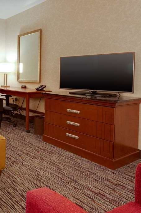 Hotel Drury Inn and Suites St Louis Forest Park photo 5