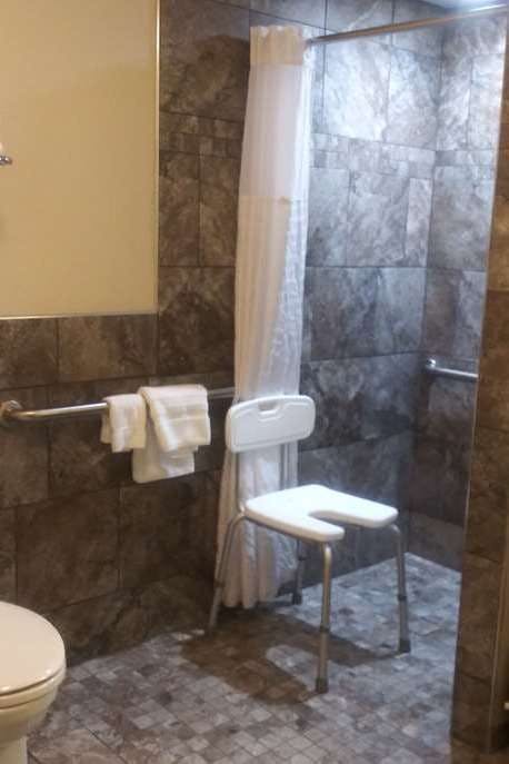 Hotel AmericInn by Wyndham Red Wing photo 3