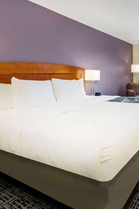 Hotel La Quinta Inn & Suites by Wyndham Rockwall photo 2