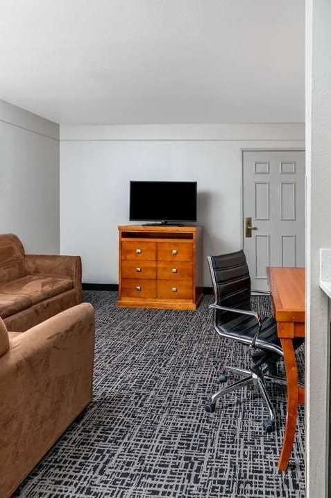 Hotel La Quinta Inn & Suites by Wyndham Rockwall photo 5